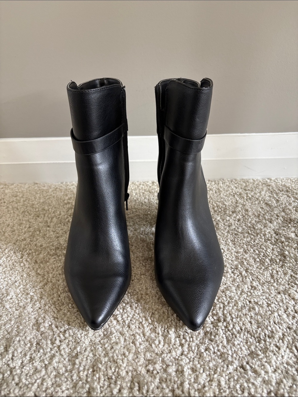 New York & Company Black Pointed Toe Block Heel Ankle Booties